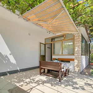 Beco Apartment Novigrad Istria